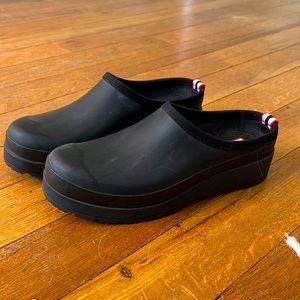 Hunter clogs